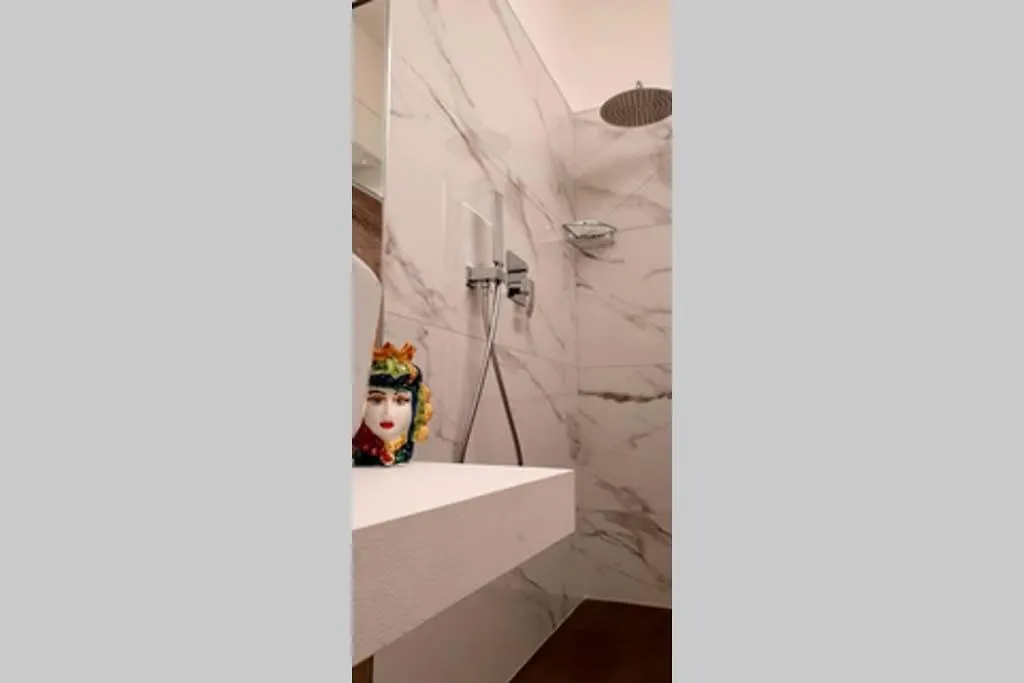Libertyhouse Apartment Palermo 0*,  Italy